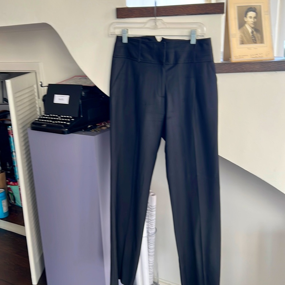 Black Reiss pants of silk and cotton. Size 6